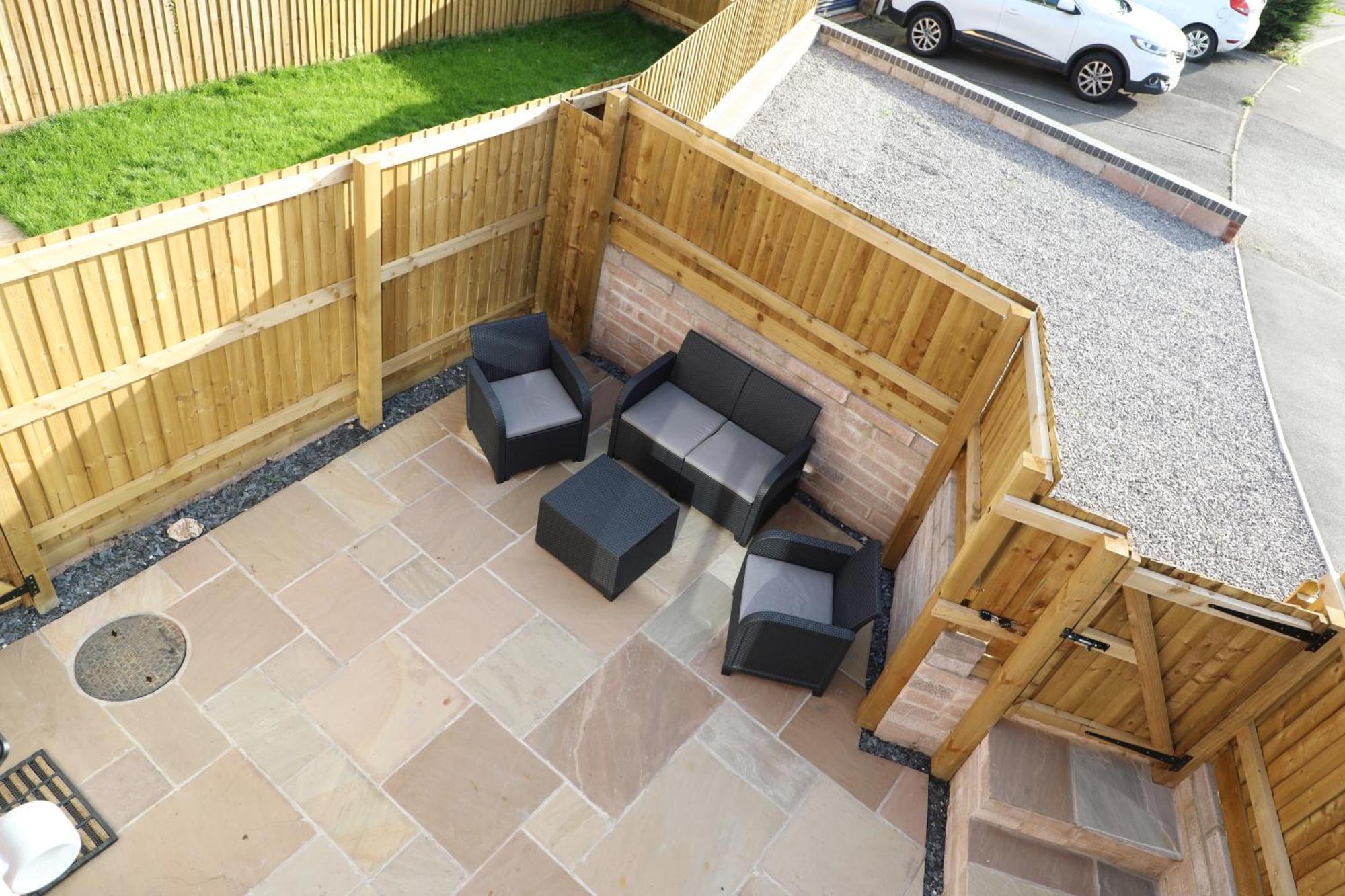 Modern, Two Double Bedroom House With Free Parking Chepstow Bagian luar foto