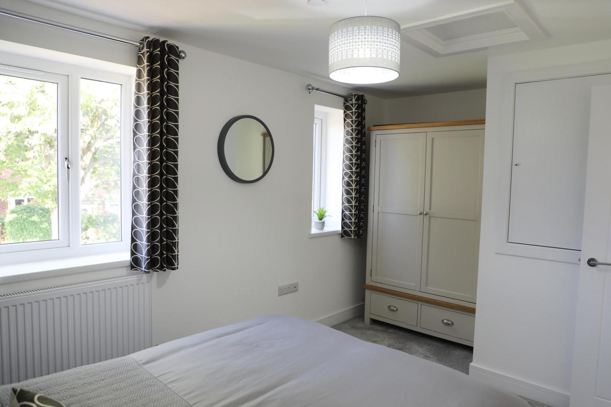 Modern, Two Double Bedroom House With Free Parking Chepstow Bagian luar foto